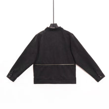 Load image into Gallery viewer, Cross Closure Jacket
